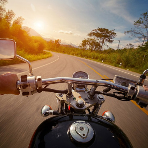 iStock 493789726 motorbike11
