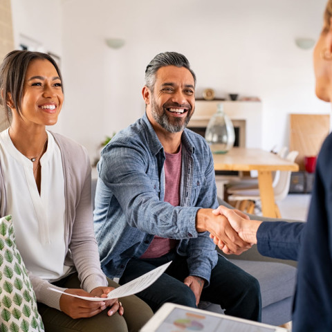 Meeting clients AdobeStock 442356075